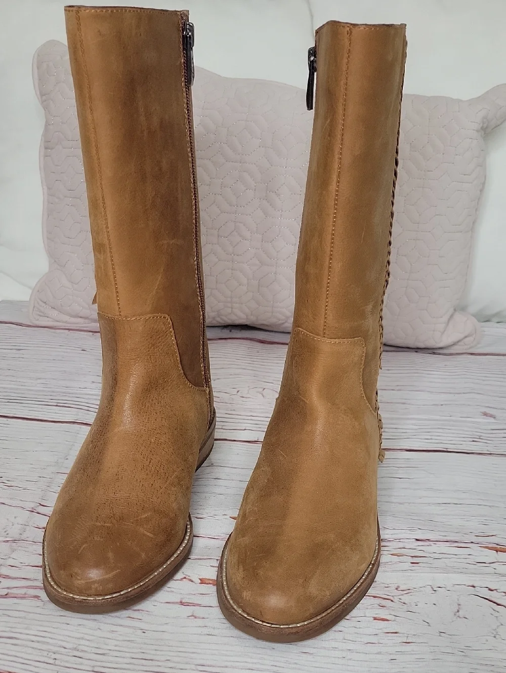 BASS Tall Tan Leather Women's Boots with Fringe NWOT Size 7.5